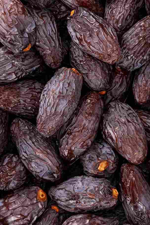 تصویر 3 از خرما خاصویی آلویی برای پذیرایی و میان وعده و بسیار خوش طعم